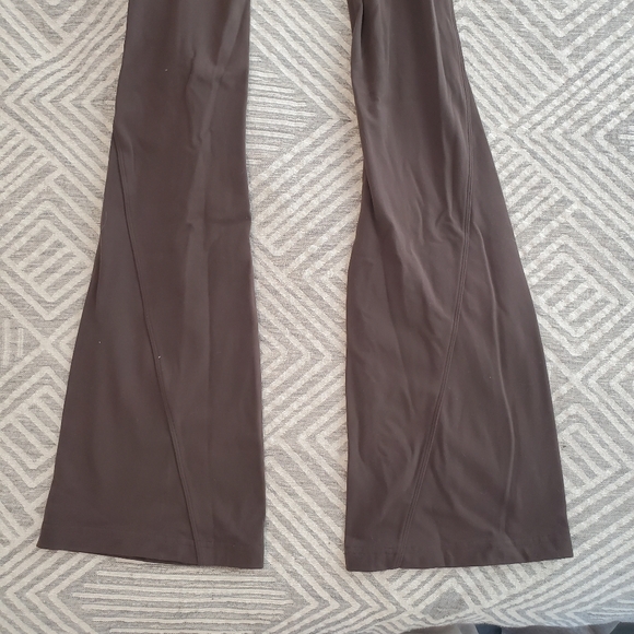 Alphalete Aura Flare Legging - Picture 4 of 5